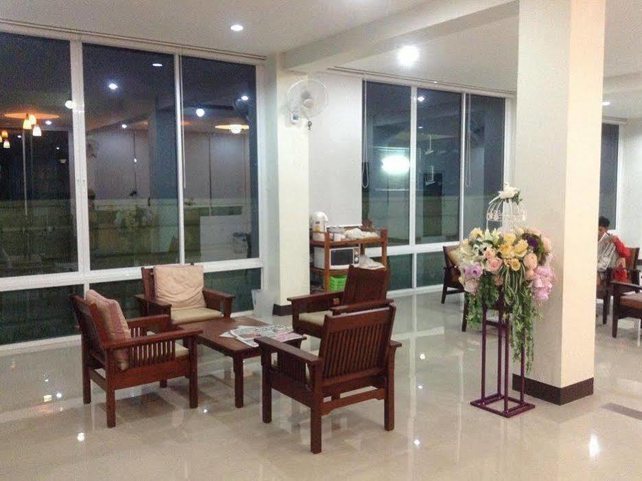 Ud Residence Udon Thani Buitenkant foto