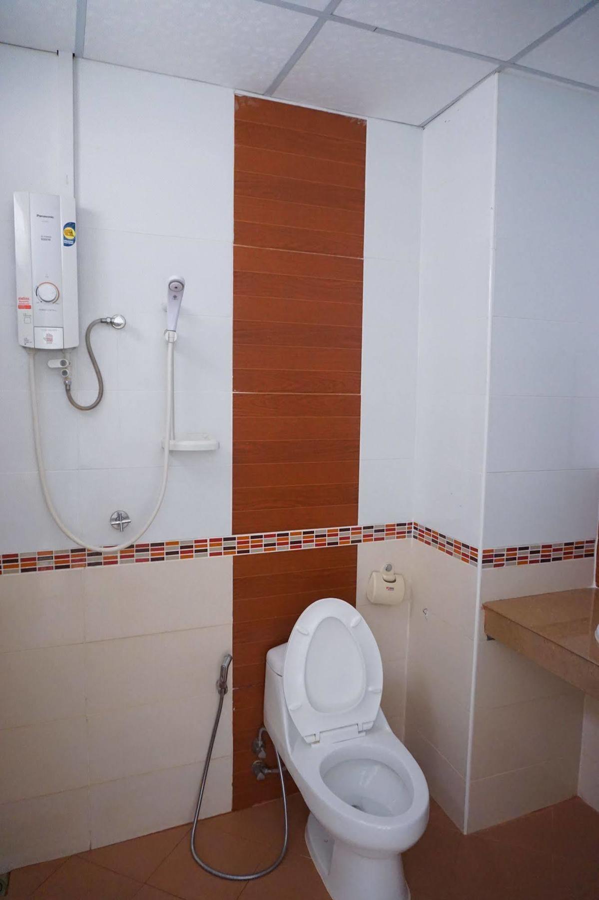 Ud Residence Udon Thani Buitenkant foto